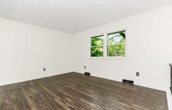 20007 E 13th  South Street, Independence, MO 64057