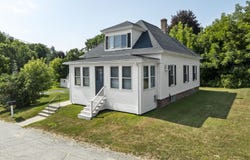 9 Nash Street, Lewiston, ME 04240