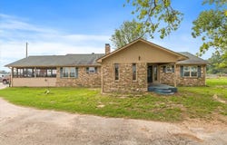 529 An County Road 2304, Tennessee Colony, TX 75861
