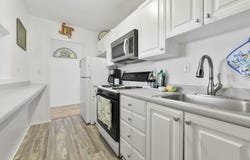 6 Whittier Pl 8P, Boston, MA 02114