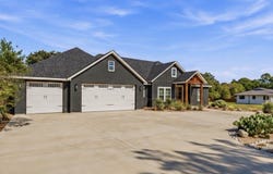 1961 N Dale Avenue, Stephenville, TX 76401