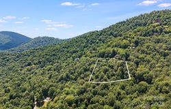 16 Mountain Gait Drive unit: 16, Mars Hill, NC 28754