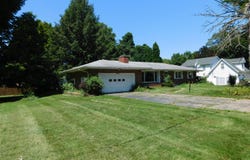 1202 Woodlawn Boulevard, Albion, MI 49224