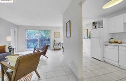 466 Crescent St, Oakland, CA 94610