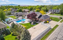 87 W BAER CRK S, Kaysville, UT 84037