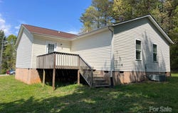 22 Congress Street, Granite Falls, NC 28630