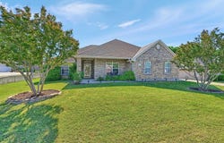 113 Ginger Drive, Pottsboro, TX 75076