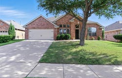 516 Griffith Drive, Saginaw, TX 76179