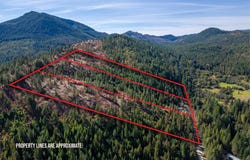 3401 RED MARBLE RD, CHEWELAH, WA 99109
