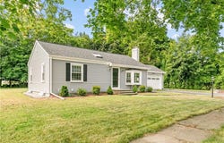 12 Terrace Drive, Bristol, RI 02809