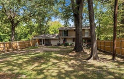 1101 Holly Hill Ln, Mt Pleasant, TX 75455