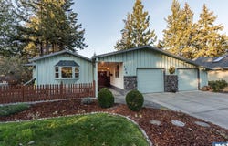 136 Sunset Place, Sequim, WA 98382