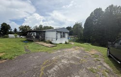 157 Ravenwood Drive, London, KY 40741