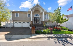 539 Nassau Avenue, Freeport, NY 11520