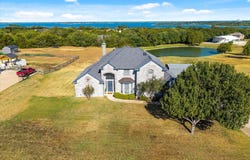 930 Lakeridge Drive, Lavon, TX 75166