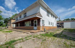 711 W RIDGE Road, Peoria, IL 61614