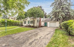 114 E Henry Street, Saline, MI 48176