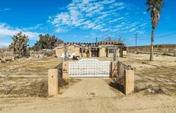 13861 E Ave G 6, Lancaster, CA 93535