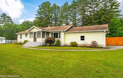 3 Pickhardt Lane, Schroon Lake, NY 12870