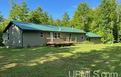 263 Co. Rd. KCH, Marquette, MI 49855