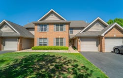 1496 Lakewood Lane, Schererville, IN 46375