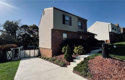 6731 Elk Rush Dr, Imperial, PA 15126