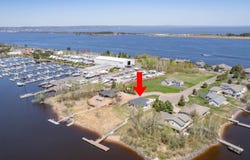 546 Marina Dr, Superior, WI 54880