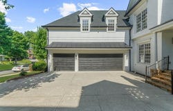 745 Glengate Place, Atlanta, GA 30328