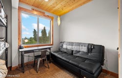 21 Harrison Ln, Sandpoint, ID 83864