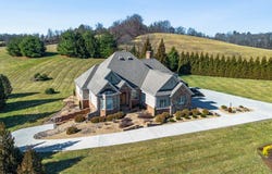 16395 Ayres Lane, Bristol, VA 24202