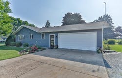 495 KREUTZER STREET, Athens, WI 54411
