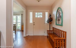 3904 Vantage Pl, Jeffersontown, KY 40299