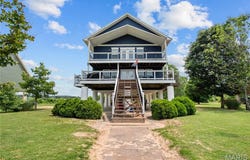1457 Riverway Drive, Doniphan, MO 63935