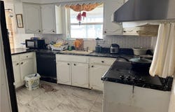 2577 HOLIDAY Drive, New Orleans, LA 70131