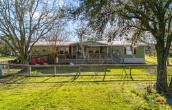 103 Forest View Drive, Victoria, TX 77905