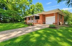 524 Pearl Street, Godfrey, IL 62035