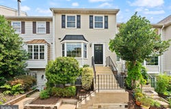 4122 WINTER HARBOR Court, CHANTILLY, VA 20151