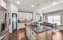 1116 Broken Wheel Trail, Aubrey, TX 76227