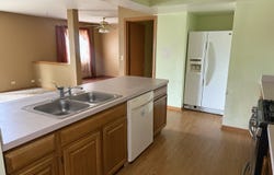 Crest Hill, IL 60435