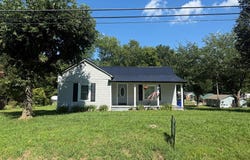 502 West Street, GLEASON, TN 38229
