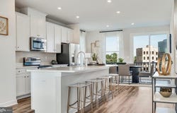 14198 GYPSUM Loop, CHANTILLY, VA 20151