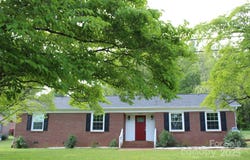 1505 Canterbury Place NE, Lenoir, NC 28645