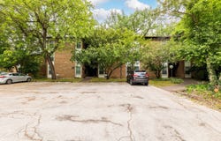 5537 E Lake Drive, Lisle, IL 60532