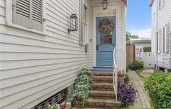 5934 CHESTNUT Street, New Orleans, LA 70118