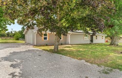 234 W Howard Avenue, Billings, MO 65610