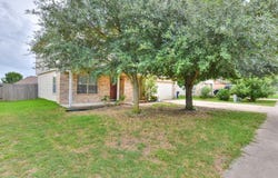 125 Holland ST, Hutto, TX 78634