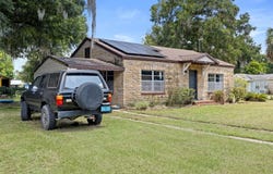 750 N KENTUCKY AVENUE, UMATILLA, FL 32784