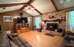 5356 ST HWY 7 E, Center, TX 75935