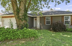 3539 S Walnut Hill Drive, Springfield, MO 65807