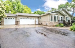 1977 Country Lane, Aberdeen, SD 57401